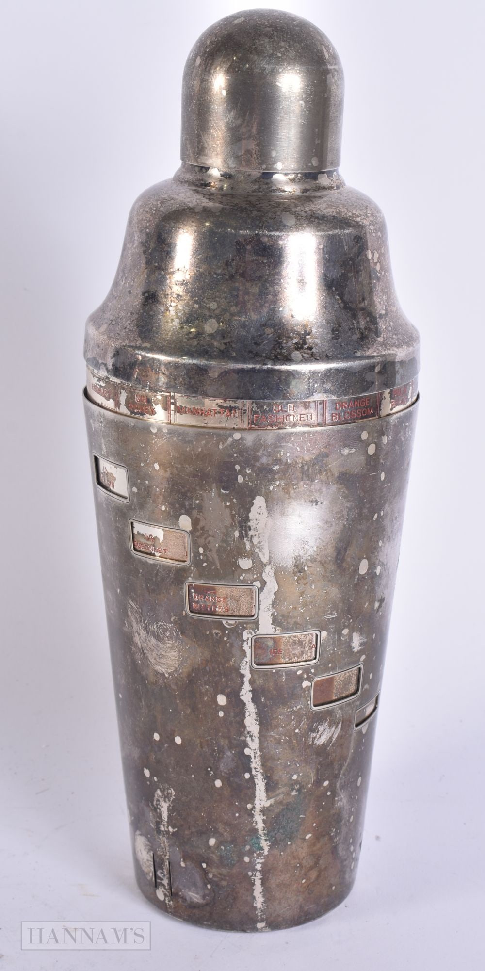 A SILVER PLATED NAPIER COCKTAIL SHAKER. 26cm high. (1 of 5)