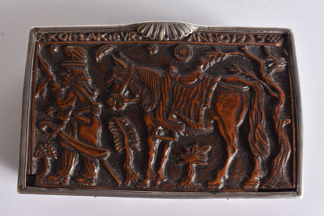 AN EARLY 18TH CENTURY DUTCH TREEN CARVED WOOD SNUFF BOX with silver mounts. 12 cm x 8.5 cm. (1 of 7)