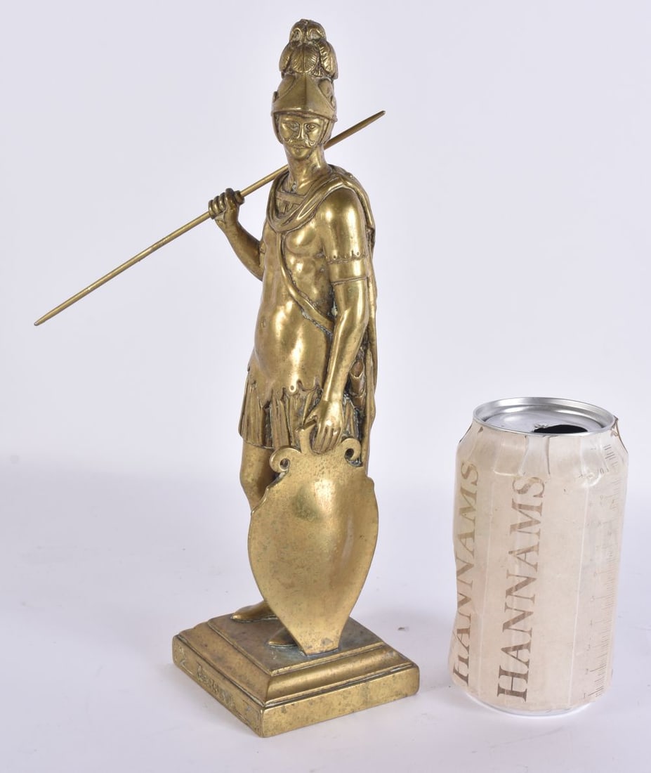 AN 18TH/19TH CENTURY GRAND TOUR BRONZE FIGURE OF A MALE modelled holding a shield. 26cm high.: AN 18TH/19TH CENTURY GRAND TOUR BRONZE FIGURE OF A MALE modelled holding a shield. 26cm high.