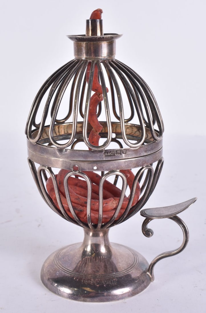 AN EDWARDIAN SILVER WAX JACK. 197 grams. 15 cm high. (1 of 6)