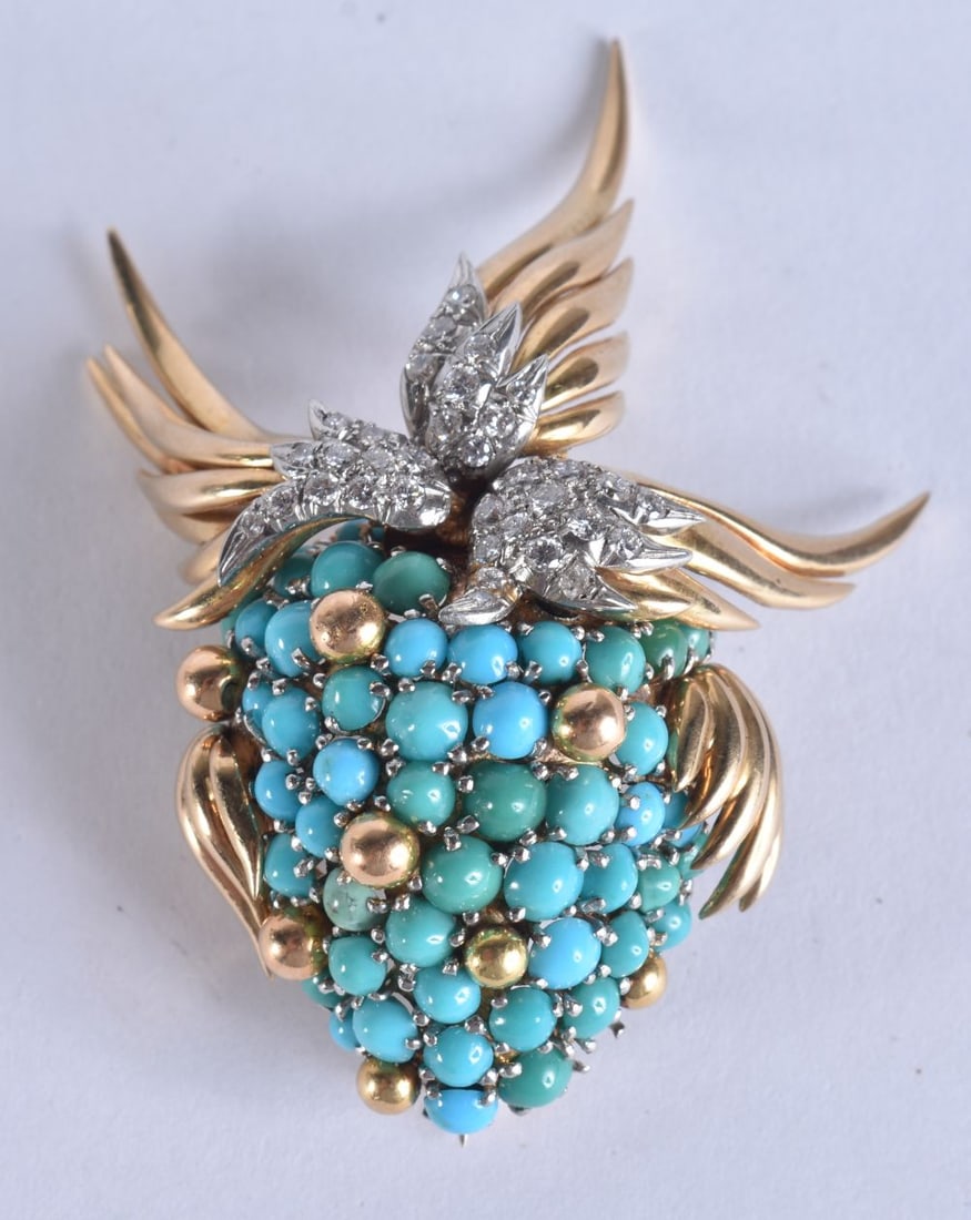 A FINE 18CT GOLD DIAMOND AND TURQUOISE BROOCH. 26.6 grams. 5.75 cm x 4.25cm.: A FINE 18CT GOLD DIAMOND AND TURQUOISE BROOCH. 26.6 grams. 5.75 cm x 4.25cm.