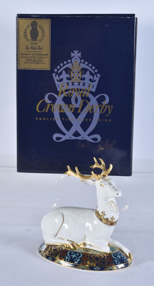 A ROYAL CROWN DERBY PW WHITE HART PAPERWEIGHT. 18 cm wide. (1 of 4)