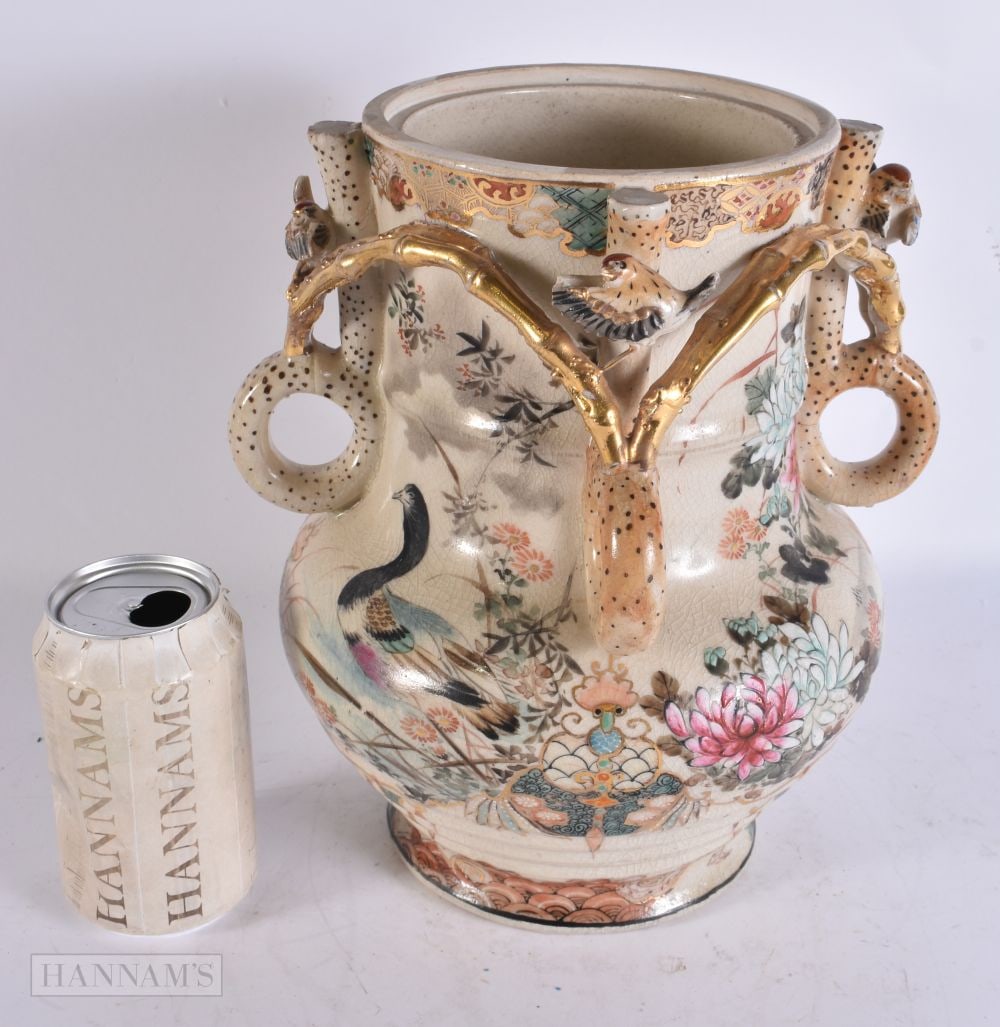 AN EARLY 20TH CENTURY JAPANESE MEIJI PERIOD SATSUMA VASE Attributed to Makuzu Kozan. 26cm x 15 cm. (1 of 4)