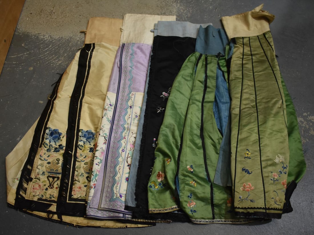 FIVE LATE 19TH CENTURY CHINESE SILK EMBROIDERED SKIRTS Late Qing. 89 cm x 125 cm, 99 cm x 208 cm, 91 (1 of 20)
