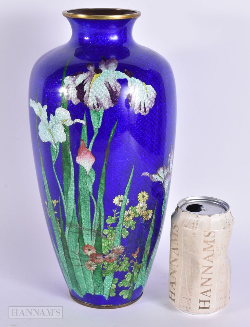 A LARGE EARLY 20TH CENTURY JAPANESE MEIJI PERIOD CLOISONNE ENAMEL VASE decorated with foliage. 30cm (1 of 6)