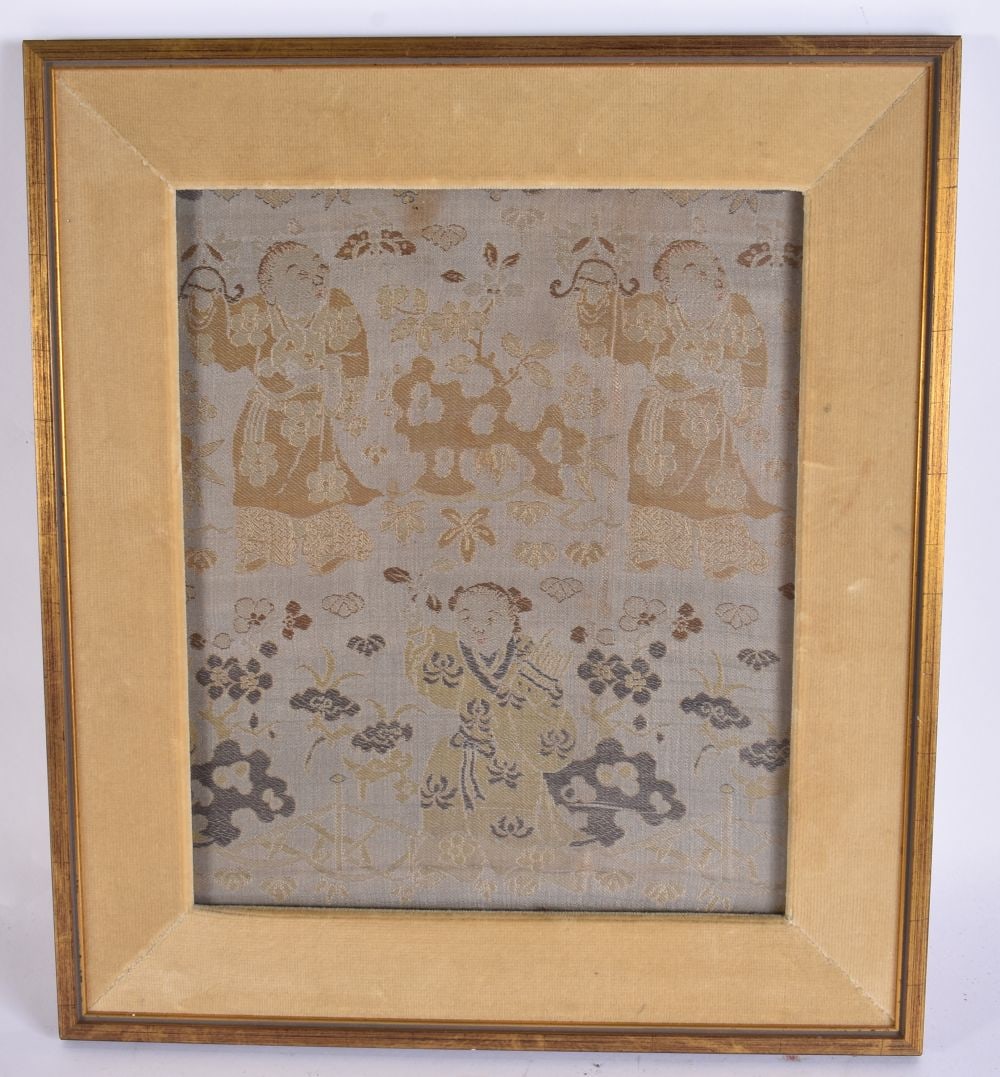 A CHINESE SILK EMBROIDERED PANEL. 36 cm x 30 cm, image 27 cm x 23 cm. (1 of 7)
