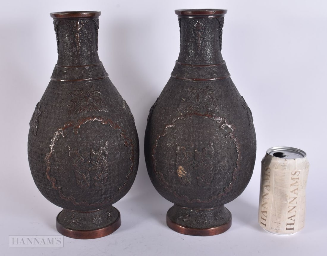 A LARGE PAIR OF 19TH CENTURY JAPANESE MEIJI PERIOD BRONZE VASES. 30cm high. (1 of 6)