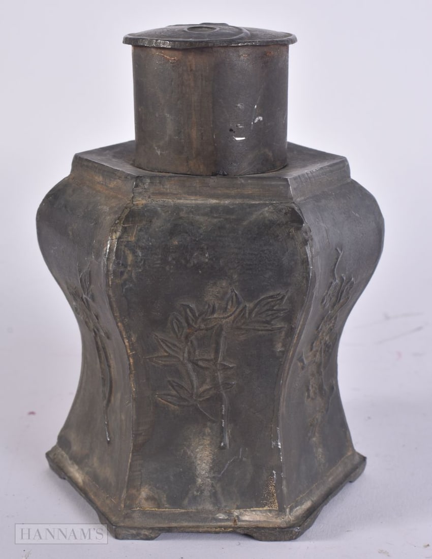 A CHINESE QING DYNASTY PEWTER TEA CADDY AND COVER. 13 cm high. (1 of 4)