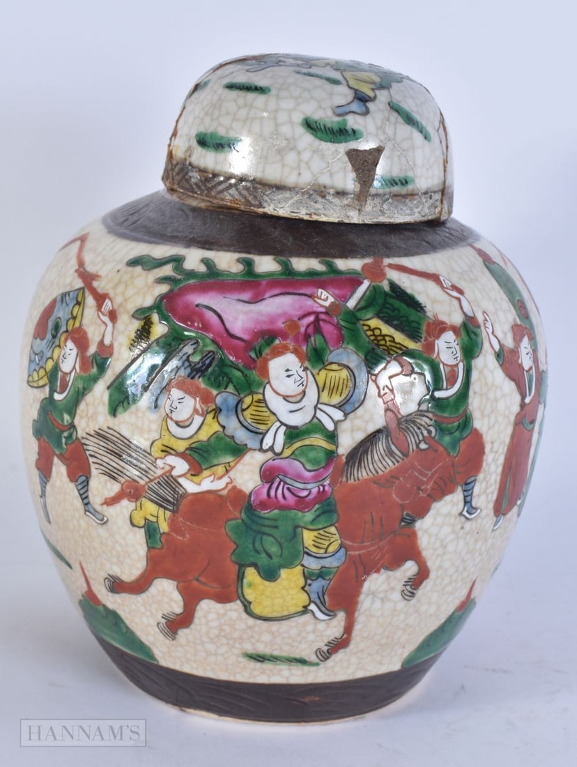 A 19TH CENTURY CHINESE CRACKLE GLAZED FAMILLE VERTE GINGER JAR AND COVER Late Qing. 22cm x 14 cm. (1 of 5)