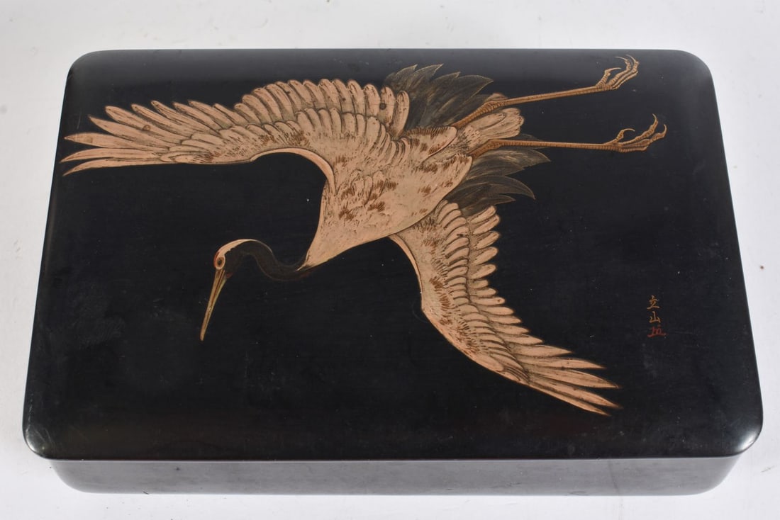 A JAPANESE NAMIKI LACQUER BOX AND COVER painted with a bird. 16.5 cm x 10 cm. (1 of 7)
