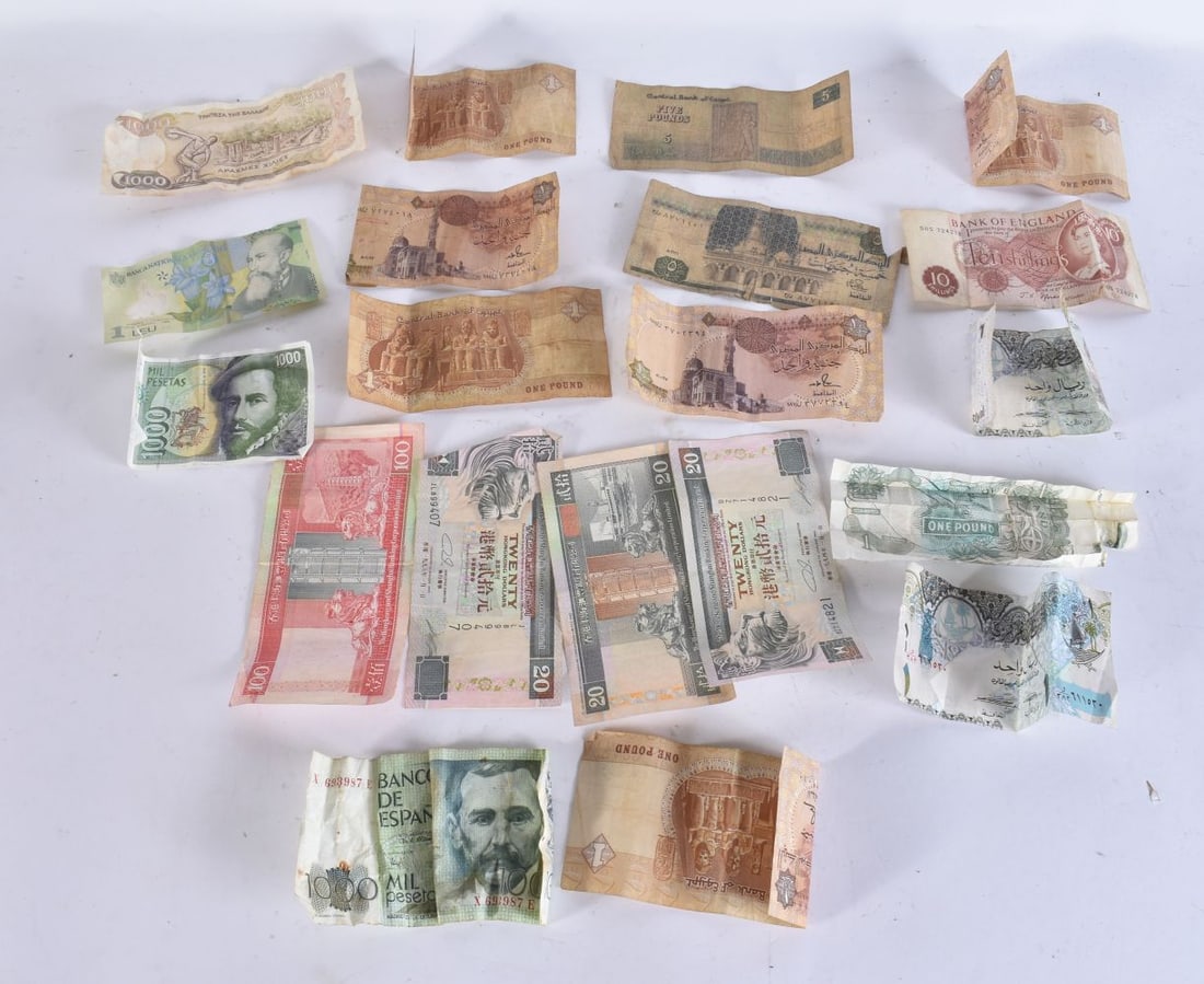 ASSORTED VINTAGE BANK NOTES. (qty) (1 of 5)