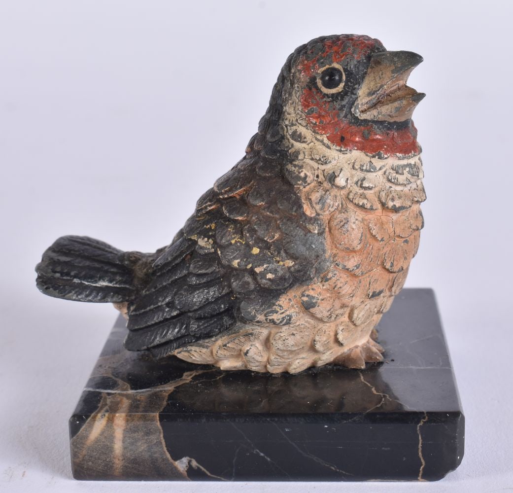AN ANTIQUE AUSTRIAN COLD PAINTED BRONZE BIRD. 6.5 cm x 5.5 cm. (1 of 6)