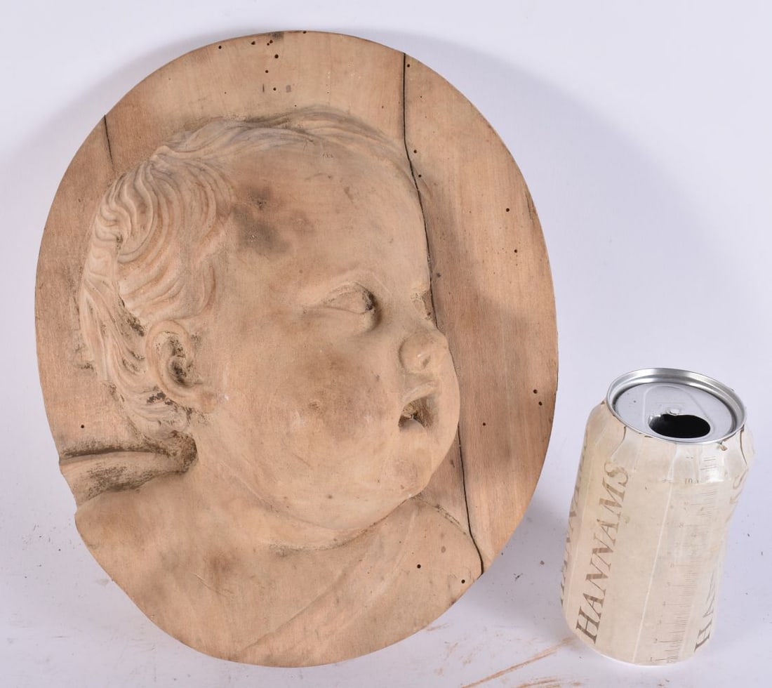 A 19TH CENTURY FRENCH CARVED WOOD PORTRAIT BUST. 25cm x 18 cm.: A 19TH CENTURY FRENCH CARVED WOOD PORTRAIT BUST. 25cm x 18 cm.