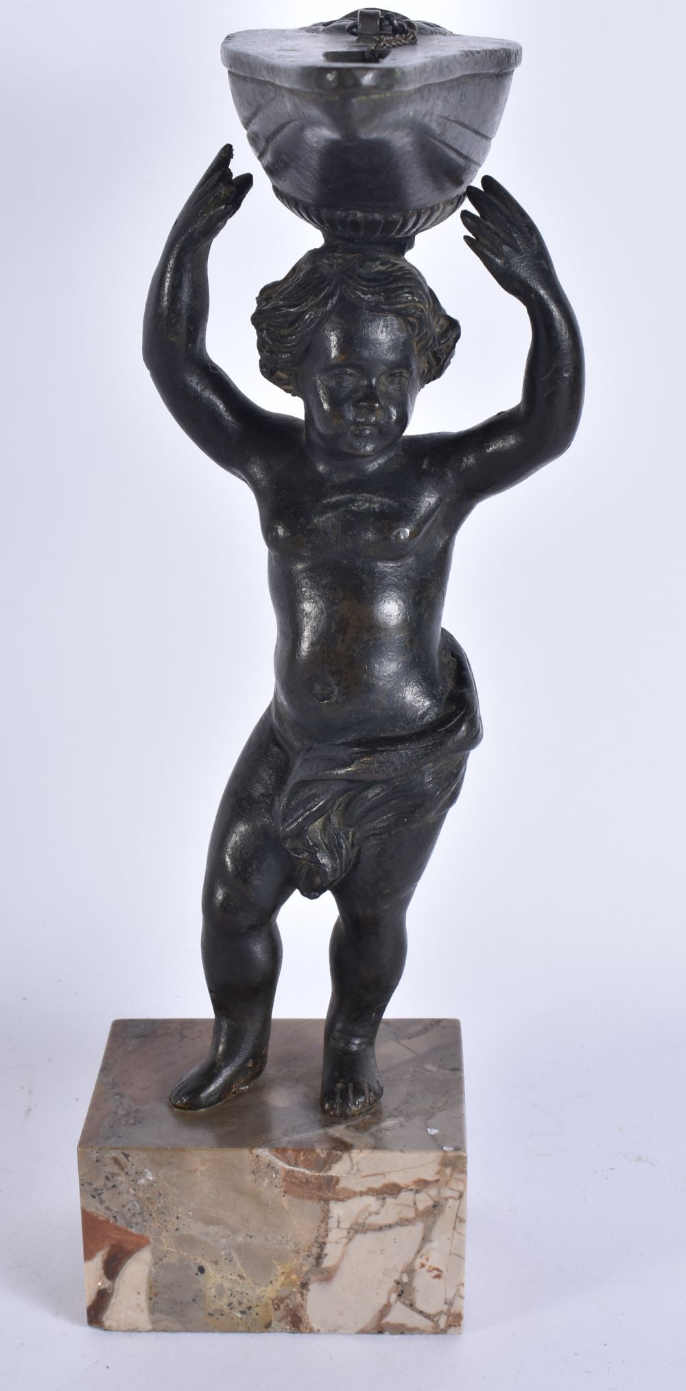 AN UNUSUAL 18TH/19TH CENTURY GRAND TOUR BRONZE OIL LAMP modelled as a putti holding aloft a lamp. 30 (1 of 15)