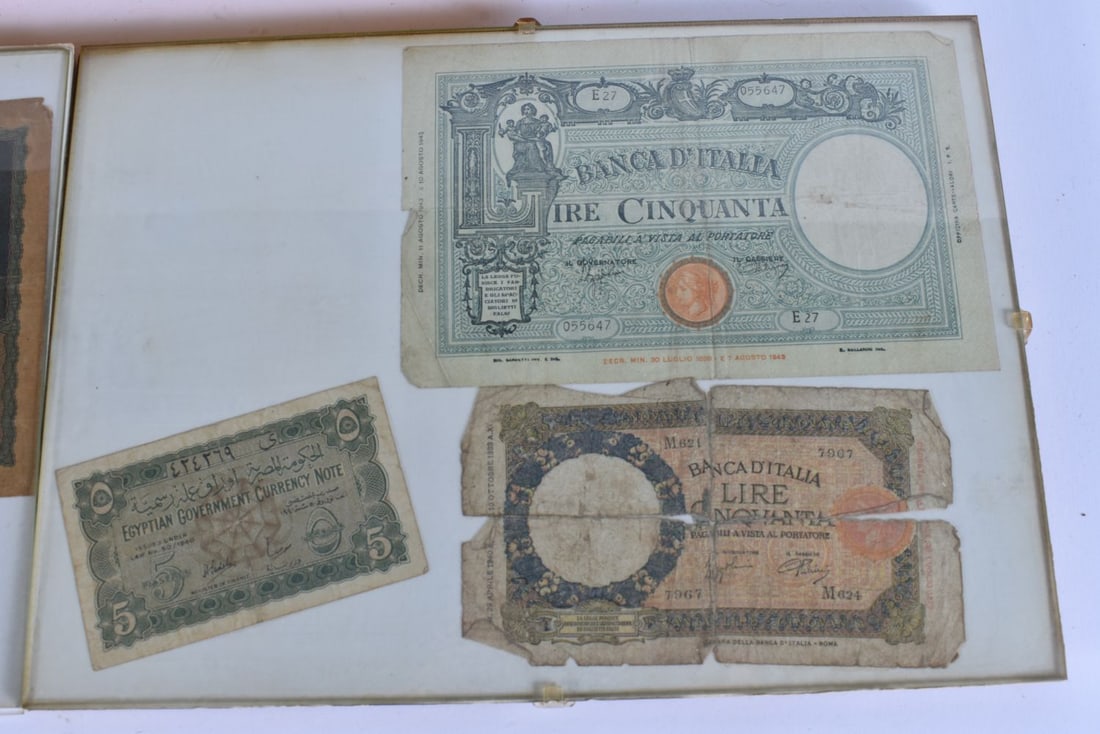 ASSORTED BANK NOTES. (qty) - 4