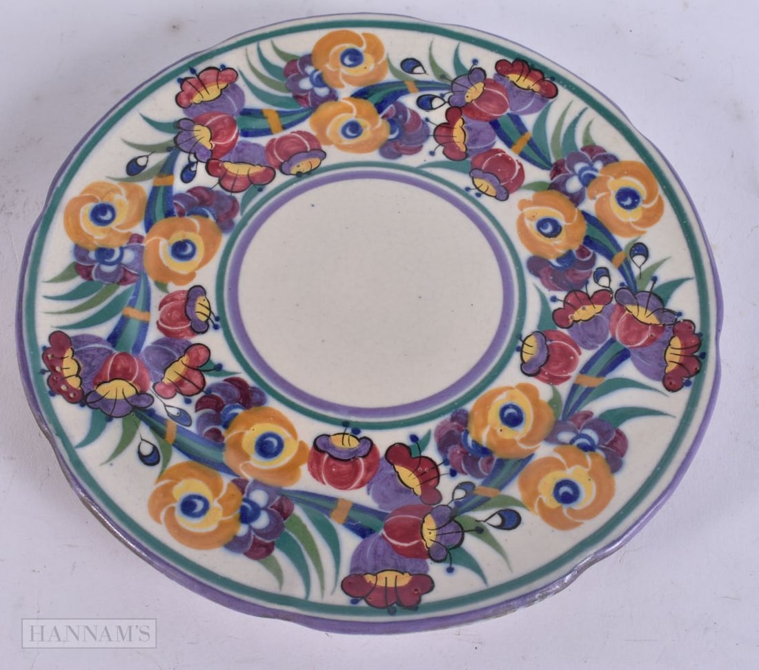 AN ART DECO CARTER POOLE POTTERY PLATE. 21.5 cm wide. (1 of 5)