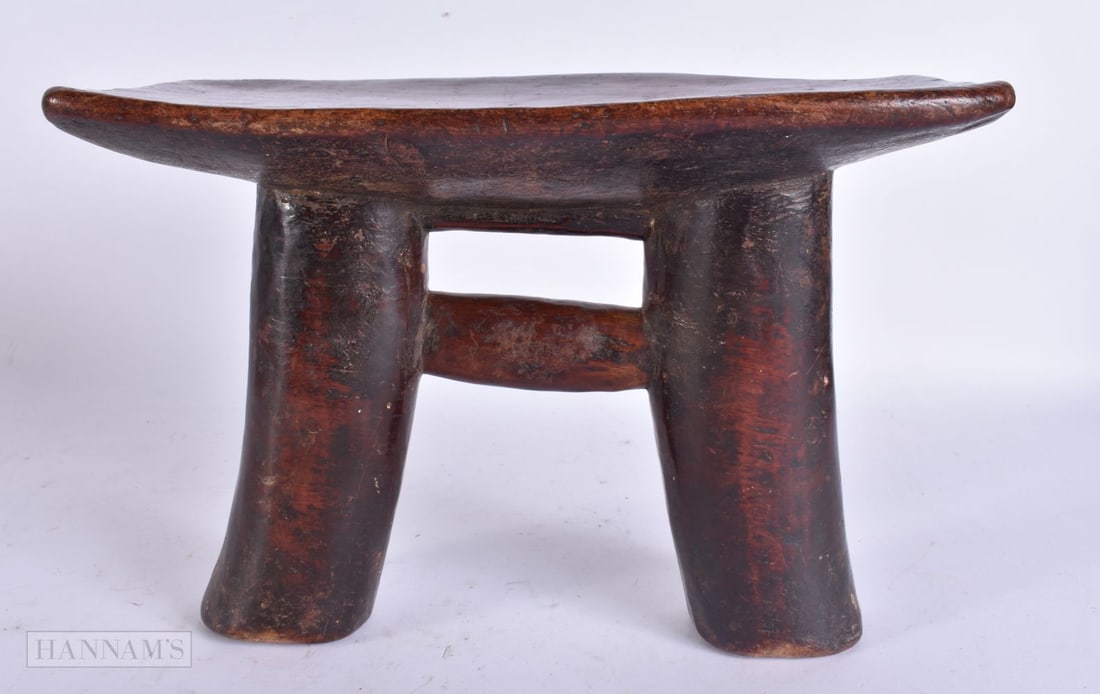 AN AFRICAN TRIBAL CARVED WOOD HEAD REST. 20 cm x 23 cm. (1 of 5)