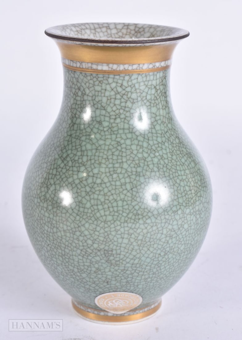 A DANISH ROYAL COPENHAGEN CRACKLE GLAZED VASE. 12 cm high.: A DANISH ROYAL COPENHAGEN CRACKLE GLAZED VASE. 12 cm high.