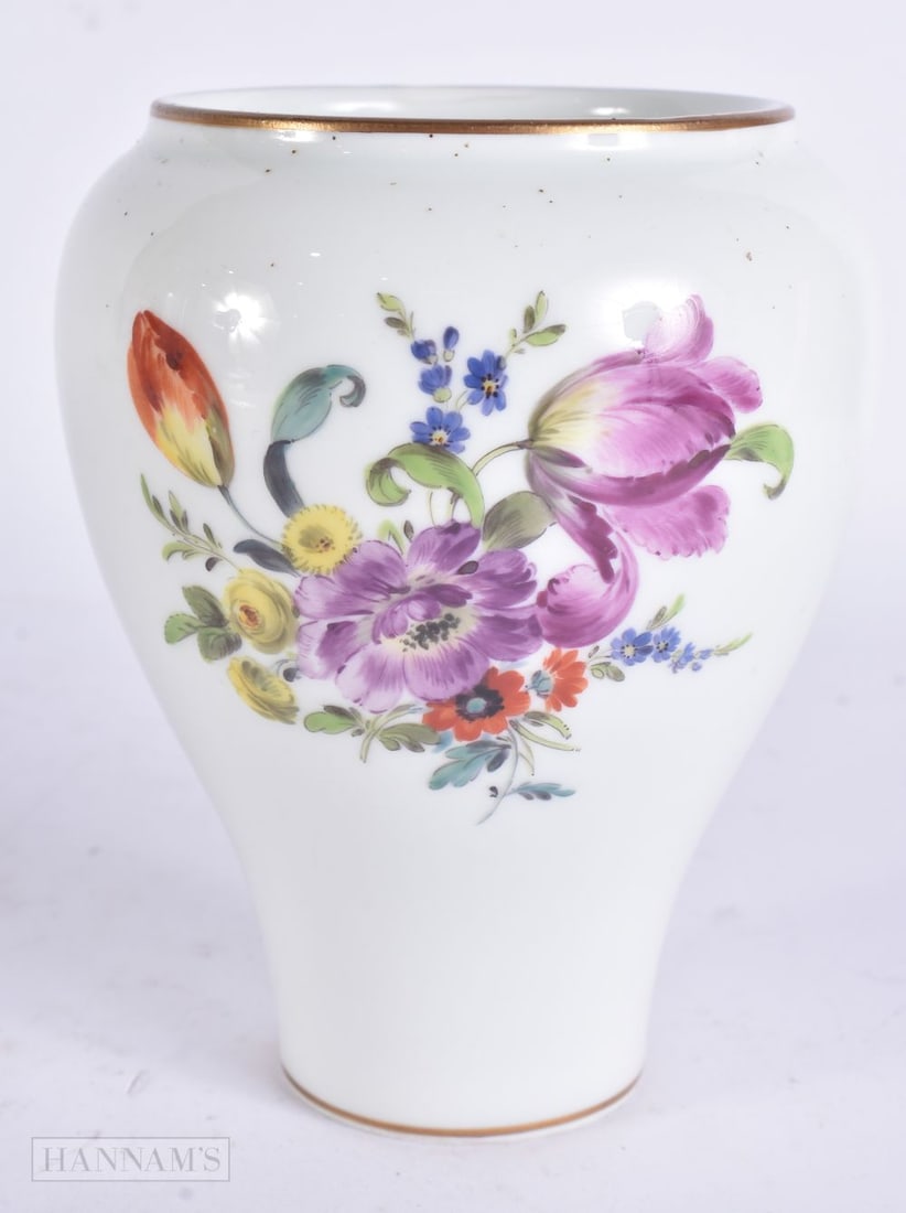 A MEISSEN PORCELAIN VASE painted with flowers. 13.5 cm x 9.5 cm. (1 of 5)