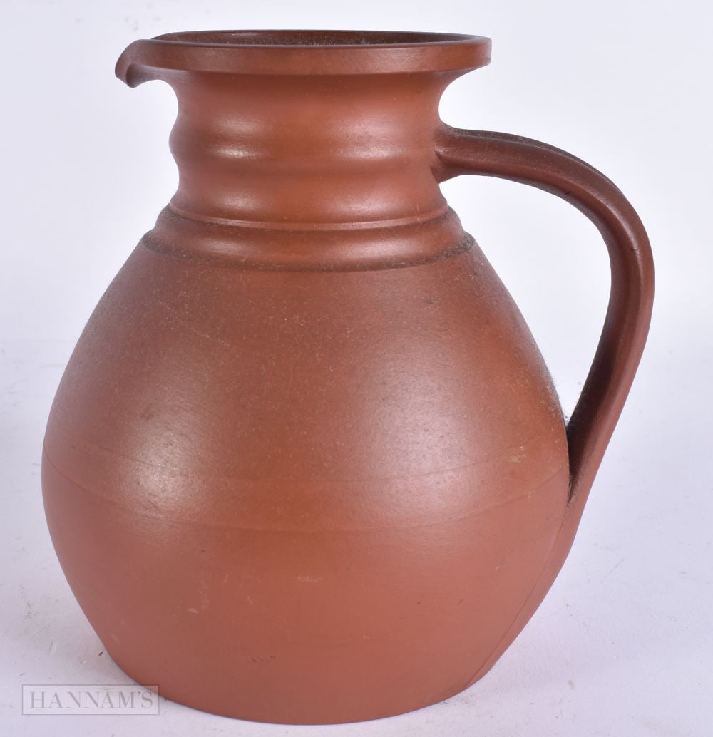 AN ANTIQUE WEDGWOOD ETRUSCAN REVIVAL POTTERY JUG. 15 cm high. (1 of 5)