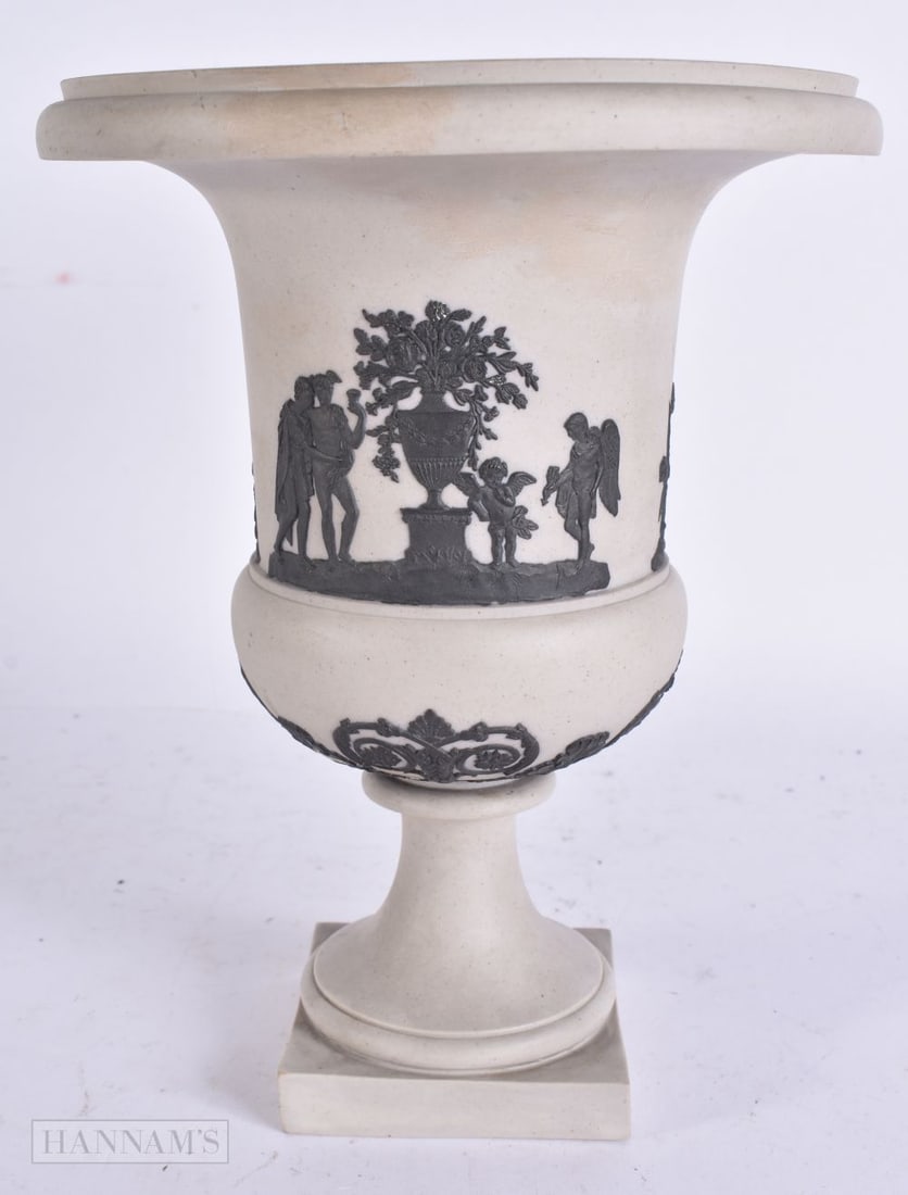 AN EARLY 19TH CENTURY ENGLISH JASPERWARE CAMPAGNA URN probably Wedgwood. 21 cm x 14 cm. (1 of 5)