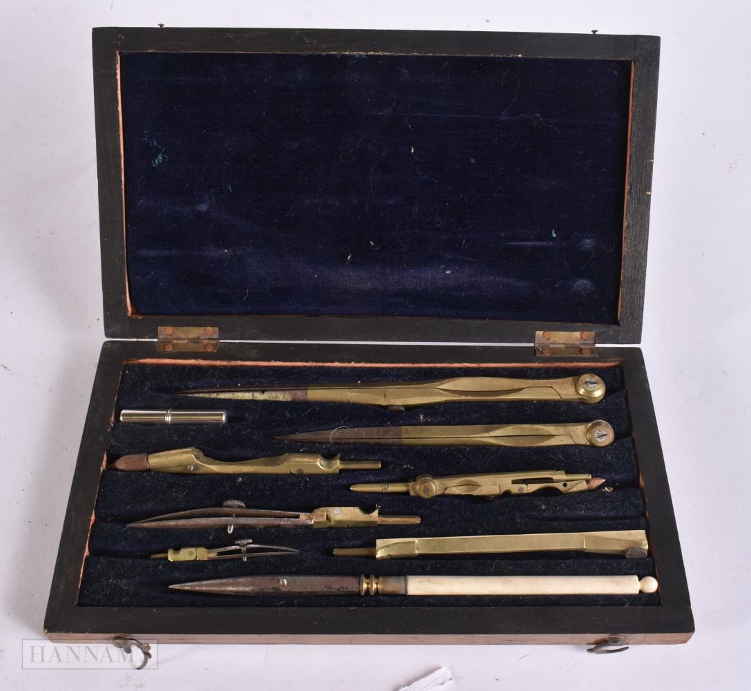AN ANTIQUE INSTRUMENT SET. 20 cm x 10 cm. (1 of 4)