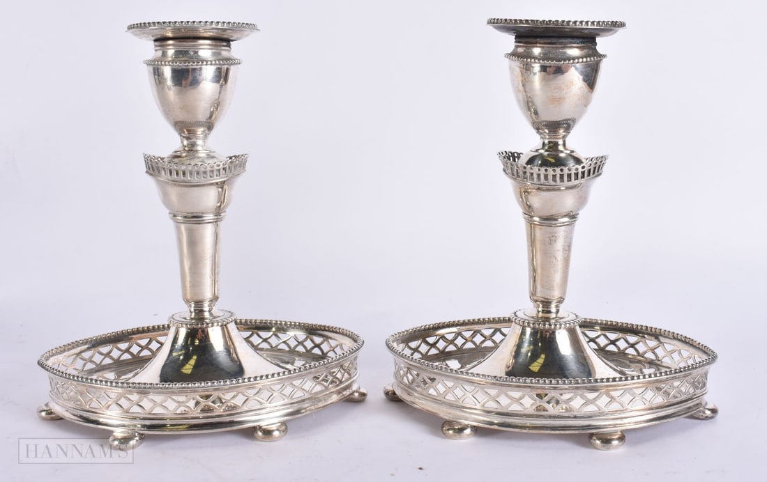 A PAIR OF TIFFANY & CO SILVER CANDLESTICKS. 560 grams. 16 cm x 12 cm. (1 of 6)