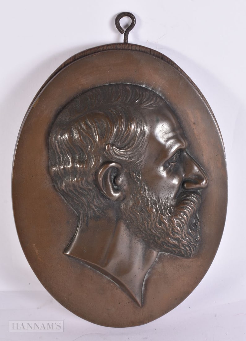 AN ANTIQUE BRONZE PORTRAIT PLAQUE. 24 cm x 18 cm. (1 of 6)