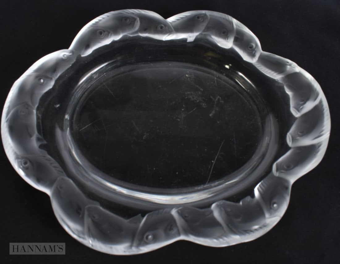 A FRENCH LALIQUE GLASS FISH DISH. 28 cm x 22 cm. (1 of 4)