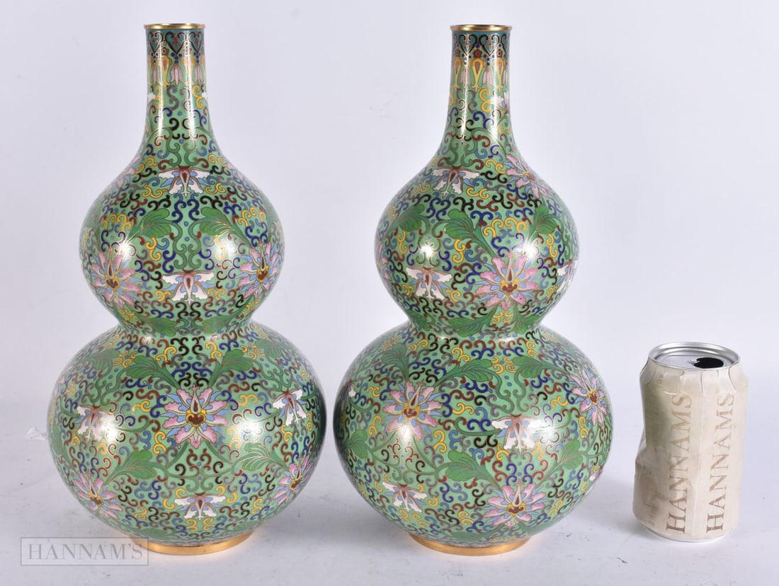 A PAIR OF CHINESE REPUBLICAN PERIOD CLOISONNE ENAMEL DOUBLE GOURD VASES. 32 cm high. (1 of 6)