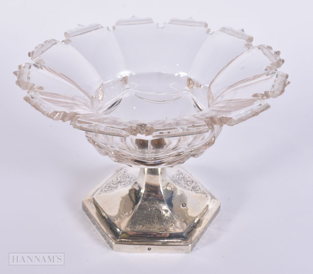 AN ANTIQUE CONTINENTAL SILVER MOUNTED CRYSTAL GLASS BOWL. 15.5 cm wide. (1 of 3)