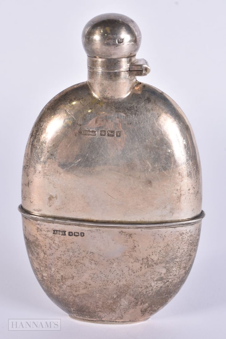 AN ANTIQUE SILVER HIP FLASK. 152 grams. 14 cm x 7.5 cm. (1 of 5)