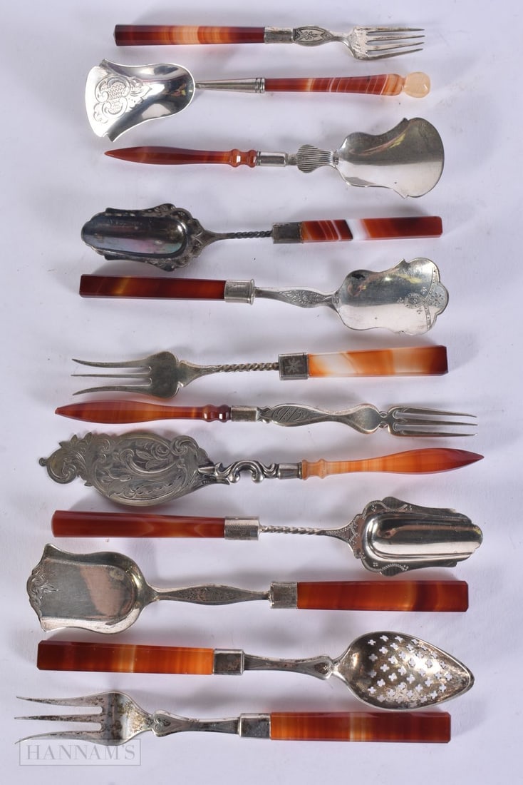 A GROUP OF 19TH CENTURY CONTINENTAL SILVER AND AGATE CUTLERY. (qty) (1 of 3)