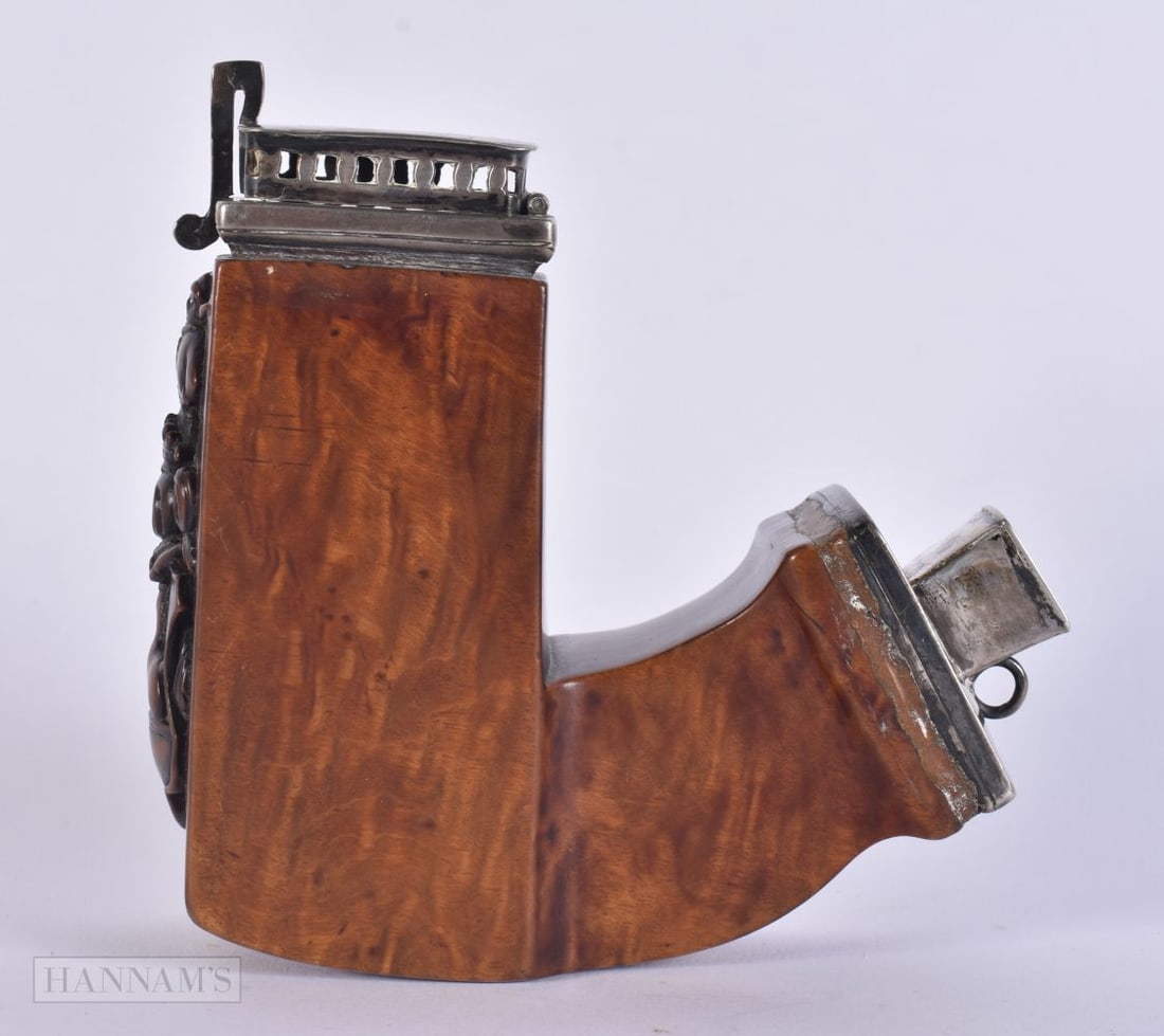 A LOVELY 19TH CENTURY SILVER MOUNTED TREEN PIPE. 9.75 cm x 9.5 cm. (1 of 4)