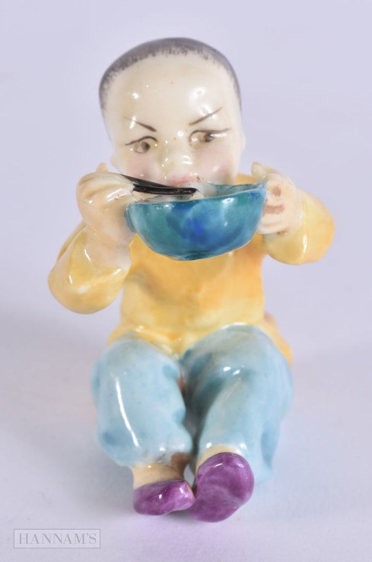 A ROYAL WORCESTER F G DOUGHTY 'CHINA' FIGURE. 6 cm x 4.5 cm. (1 of 5)