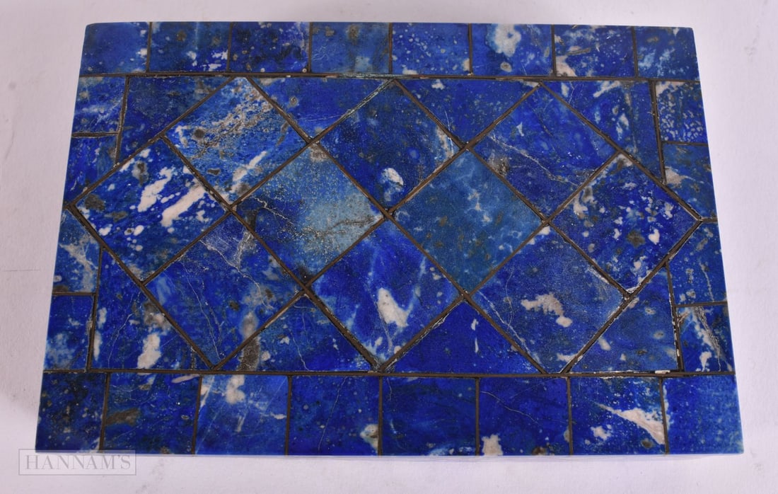 AN ART DECO LAPIS LAZULI JEWELLERY CASKET. 14 cm x 10 cm: AN ART DECO LAPIS LAZULI JEWELLERY CASKET. 14 cm x 10 cm