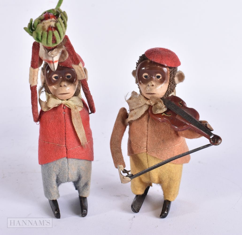 TWO VINTAGE SCHUCO WIND UP AUTOMATON MONKEYS. 14 cm high. (2) (1 of 7)
