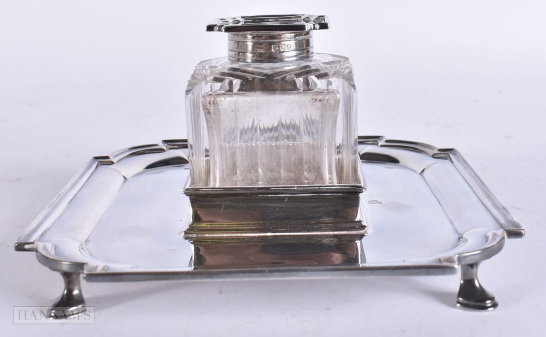 AN EDWARDIAN SILVER INKWELL. Weighable silver 218 grams. 15 cm wide. (1 of 6)