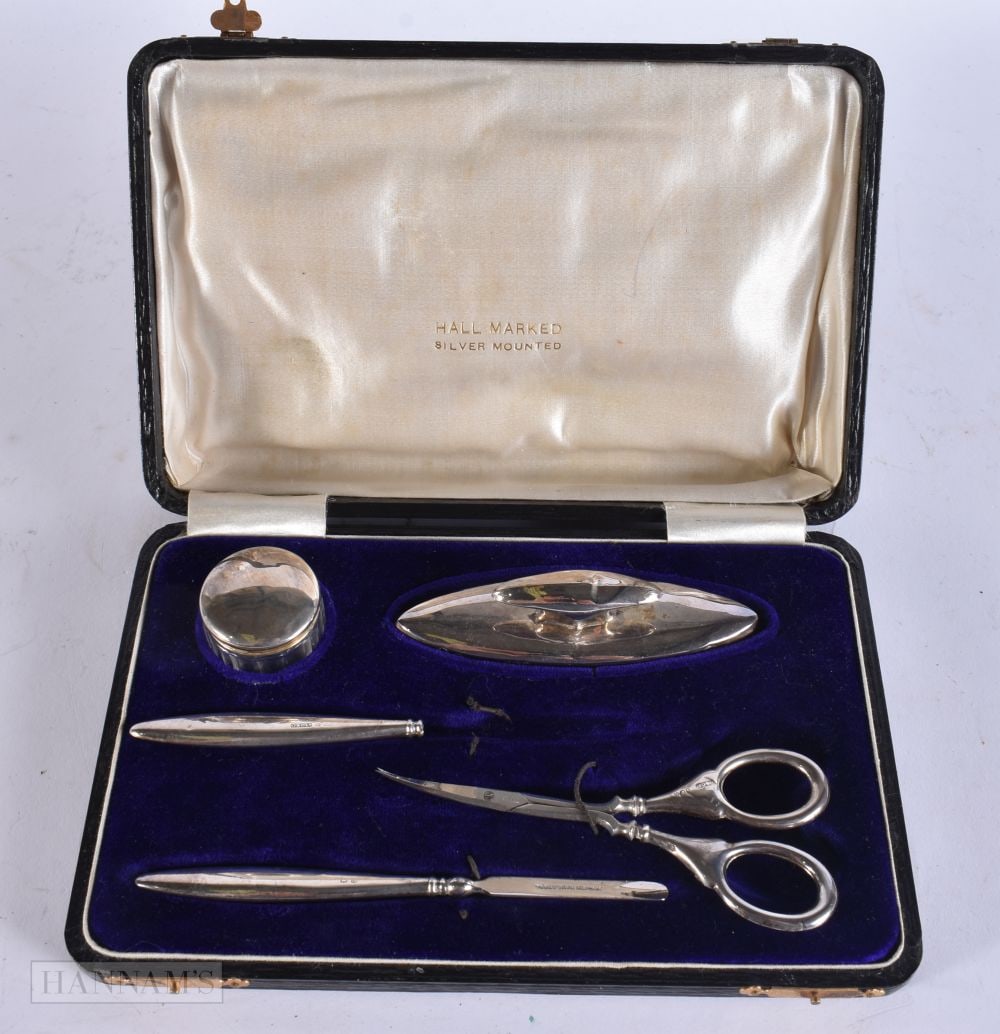 AN ANTIQUE BOXED SILVER MANICURE SET. 18 cm x 13 cm. (1 of 6)