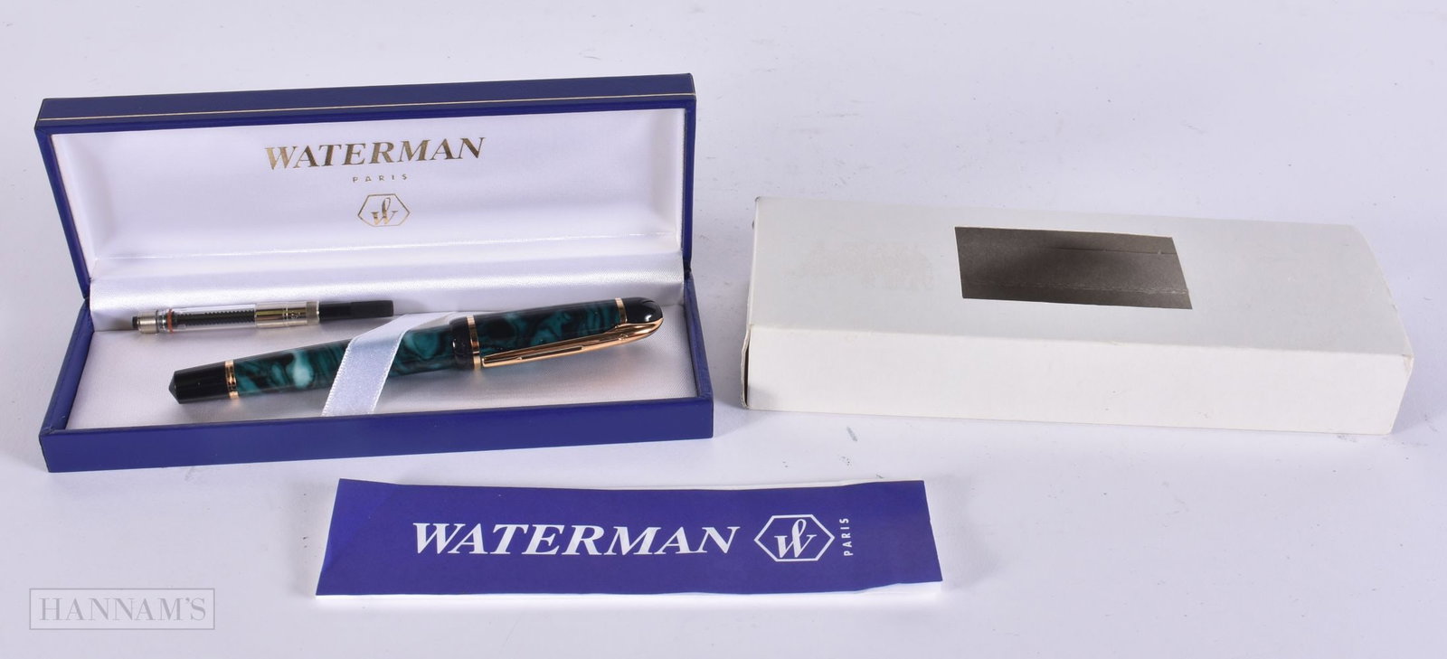 A BOXED WATERMAN PEN. 15.5 cm wide.: A BOXED WATERMAN PEN. 15.5 cm wide.