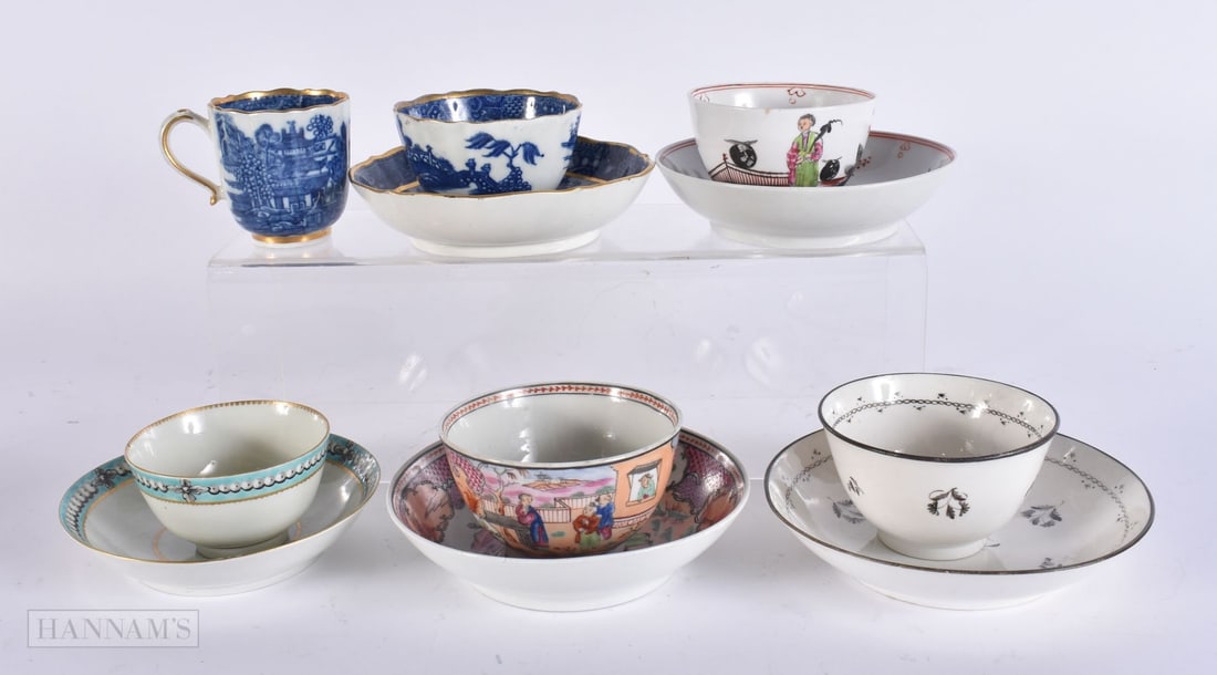 A COLLECTION OF 18TH CENTURY ENGLISH TEABOWLS AND SAUCERS etc. (qty): A COLLECTION OF 18TH CENTURY ENGLISH TEABOWLS AND SAUCERS etc. (qty)
