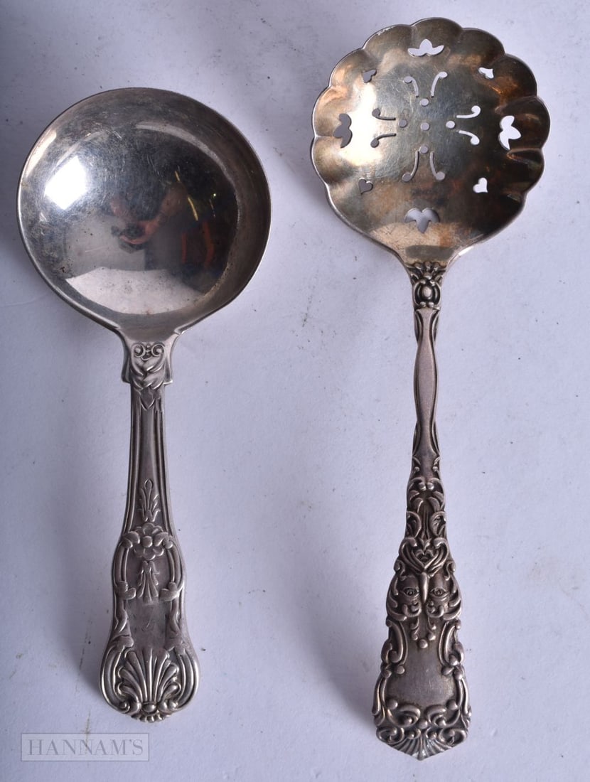 TWO ANTIQUE SILVER CADDY SPOONS. 33 grams. (2) (1 of 3)