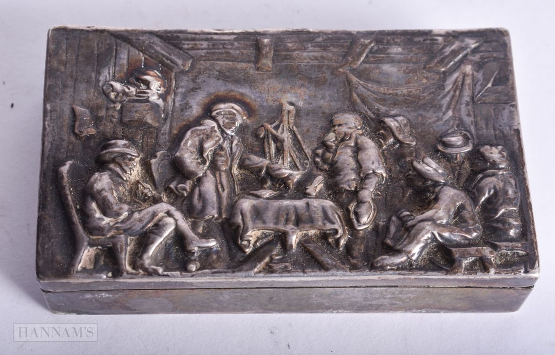A VICTORIAN ENGLISH SILVER IMPORT SNUFF BOX. 69.9 grams. 7.5 cm x 4.5 cm. (1 of 3)
