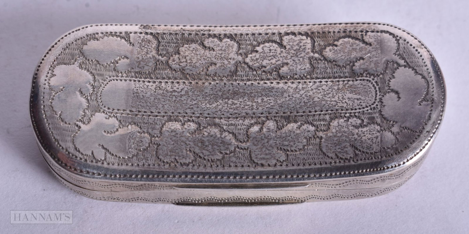 A VICTORIAN SILVER SNUFF BOX. 13.8 grams. Birmingham 1886. 5.25 cm x 2.5 cm. (1 of 3)