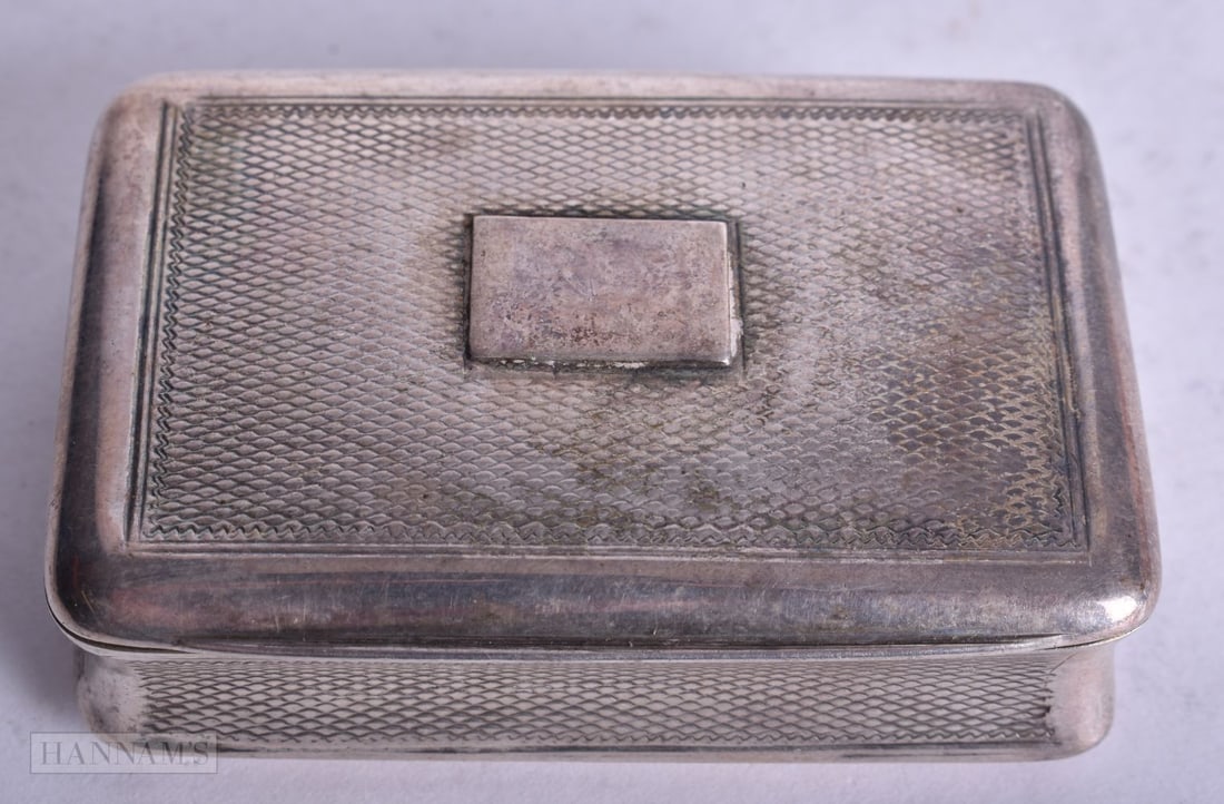 A GEORGE III SILVER SNUFF BOX. Birmingham 1817. 58.8 grams. 6.25 cm x 4.25 cm. (1 of 4)