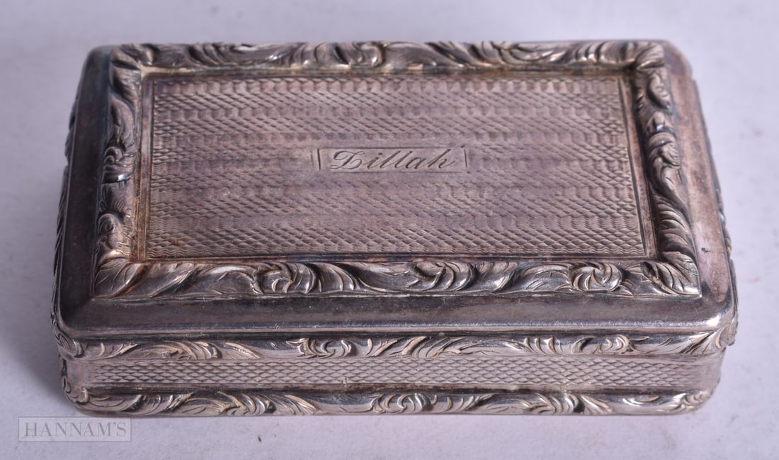 A GEORGE IV SILVER SNUFF BOX. 46.3 grams. Birmingham 1827. 4 cm x 6.25 cm. (1 of 4)