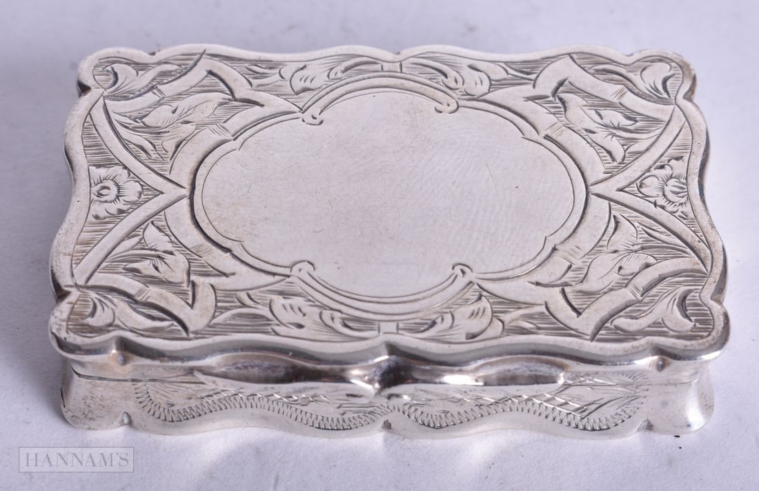 A VICTORIAN GEORGE UNITE SILVER SNUFF BOX. Birmingham 1873. 48.4 grams. 5.5 cm x 3.5 cm. (1 of 4)