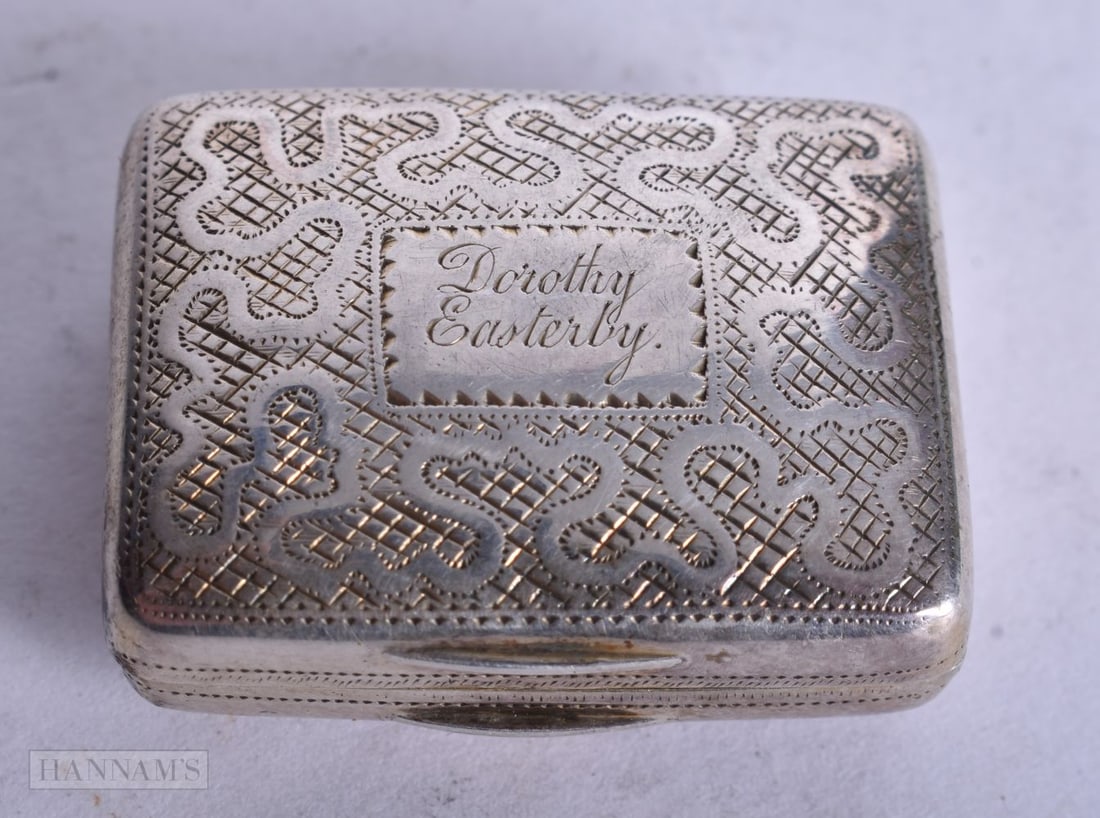 A WILLIAM IV SILVER VINAIGRETTE. Birmingham 1831. 11.5 grams. 3 cm x 2.25 cm. (1 of 4)
