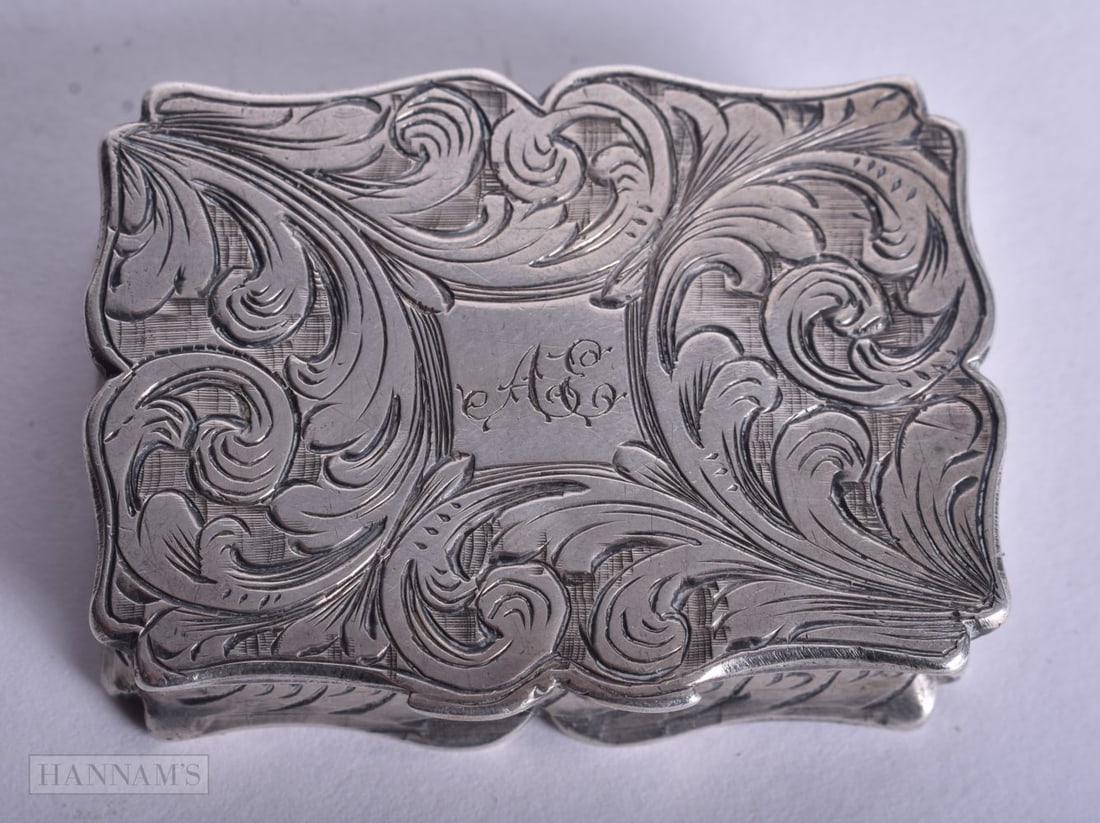 A VICTORIAN SILVER VINAIGRETTE. 24.9 grams. Birmingham 1845. 4 cm x 3 cm.: A VICTORIAN SILVER VINAIGRETTE. 24.9 grams. Birmingham 1845. 4 cm x 3 cm.