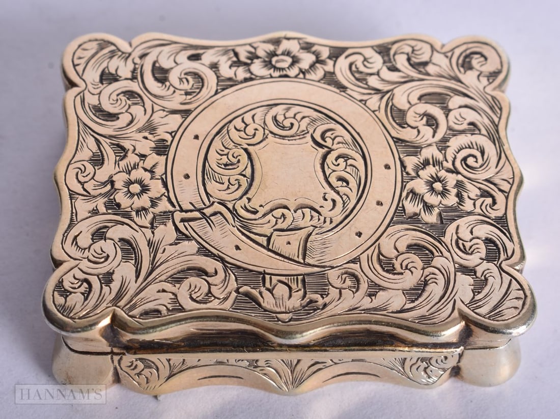 A VICTORIAN SILVER GILT VINAIGRETTE. 30.7 grams. Birmingham 1855. 4.25 cm x 3.25 cm. (1 of 5)